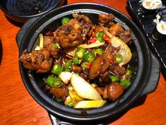 韩式瓦香鸡-鑫日千里马朝鲜族小馆(总店)