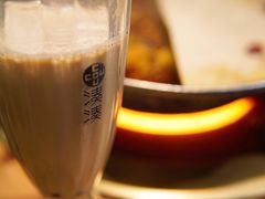 大红袍珍珠奶茶-湊湊火锅·茶憩(杭州湖滨银泰in77店)