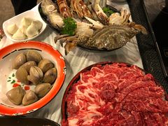 -鲜入围煮花胶鸡海鲜火锅