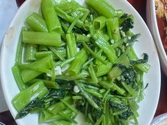 -芦茨金富饭庄·25年老字号·专做稻草鸡