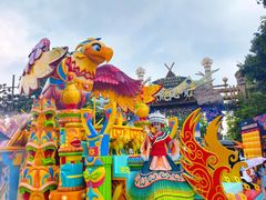 -七彩云南欢乐世界