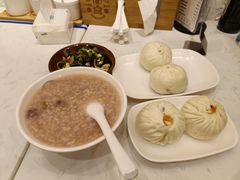 -李与白包子铺(桐梓林店)