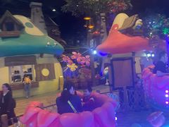 -蓝精灵乐园·世茂精灵之城主题乐园