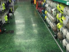 -迪卡侬(顺峰山店)