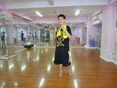 爵士老师-雅米拉艺术中心(少儿舞蹈培训)