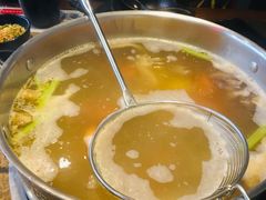 -左庭右院鲜牛肉火锅(金山万达店)