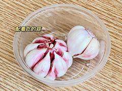 -歹歹的加个面过油肉拌面