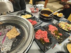 -啊美丽炭火烤肉(滑翔一店)