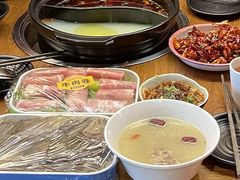 -串门邻居串串火锅(云南南路店)
