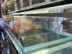 -白玉兰食品甜凤店(合生汇店)