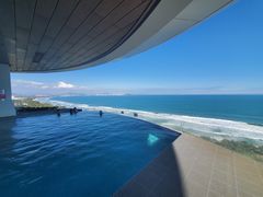 -海棠湾仁恒皇冠度假酒店-270°海景餐厅