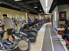 -一兆韦德健身(张杨路店)