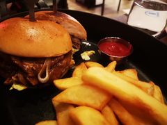 牛肉培根汉堡-Chili's Cafe&Bar奇利斯(滨江店)