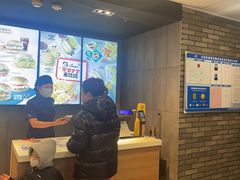 -麦当劳(吉林站13检票口对面)