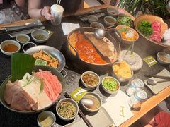 -三出山火锅(南京万象天地店)