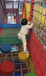 -趣玩空间蹦床乐园(临平旗舰店)