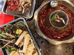 -金鼎雪山牦牛杂火锅(理县总店)