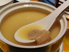 领鲜花胶鸡汤-领鲜天下·焗海鲜·花胶鸡(天目里店)
