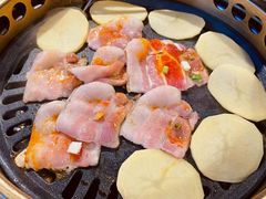 -三国惹火烤肉·中日韩烤肉集合店(百草路店)