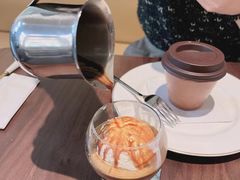 -Fridi Patisserie Cafe