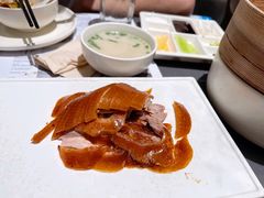 酥不腻烤鸭-小大董·烤鸭(观景餐厅·南京西路店)