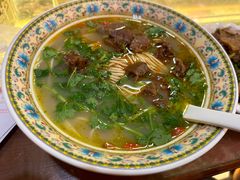 -金杨拉面王小吃面馆·牛三宝面·红烧牛肉粉