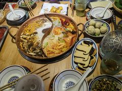 -洱火云南酸菜牛肉火锅(石景山当代商城店)