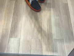 -UGG(燕莎奥特莱斯购物中心店)