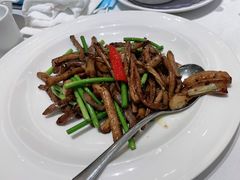 -万龙洲海鲜(大兴绿地缤纷城店)