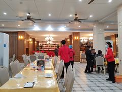 -鹏城人家海鲜酒家·23年老字号(较场尾店)