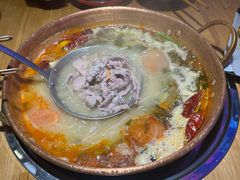 -洱火云南酸菜牛肉火锅(石景山当代商城店)