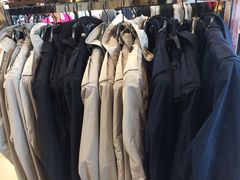 -塞拉瓦莱名品奥特莱斯