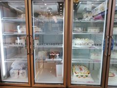 面包甜点陈列柜-红宝石·鲜奶小方(丰庄店)