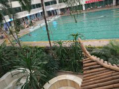 -龙脉温泉室内游泳馆