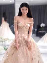-不晚国际婚纱礼服