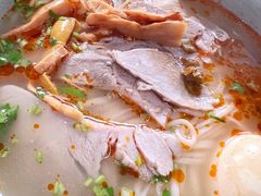 麻辣肘肉面-亮亮面馆(经六路店)