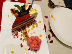 红丝绒千层-YUE·6·西式融合餐厅(外滩六号店)