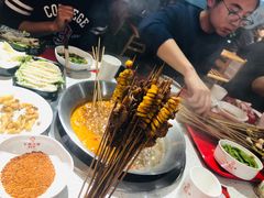 -牛華八婆火锅串串(南中环店)