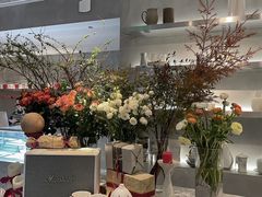 -洪小鹏生活美学馆(领SHOW天地店)
