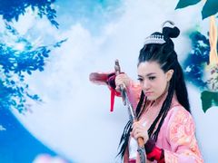 -九月鹰飞汉服摄影工作室
