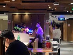 -海底捞火锅鲜切牛肉主题店(长寿路店)