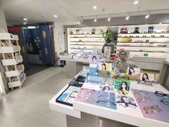 -视野联行眼镜蔡司·依视路官方授权店(顺城店)