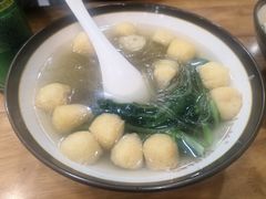油豆腐粉丝汤-小姜锅贴(凤凰街店)