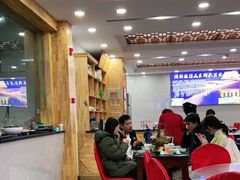 大堂-撒拉人家.酸菜牦牛肉火锅