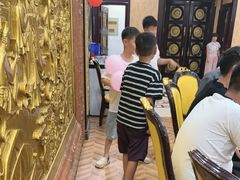 -皇宫大酒店