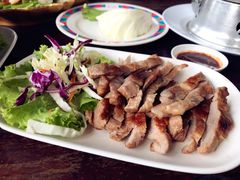 烤猪颈肉-Green Tree Rest. & Pub