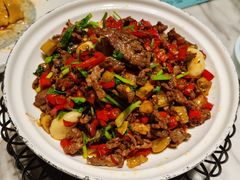 小炒黄牛肉-云梦庭·剁椒鱼头(银泰中心in99店)
