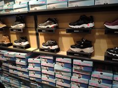 -斯凯奇(八达岭奥特莱斯店)