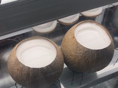 -椰爺爺·椰子冻砵仔糕