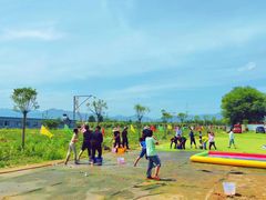 -亲兄弟真人CS团建拓展基地